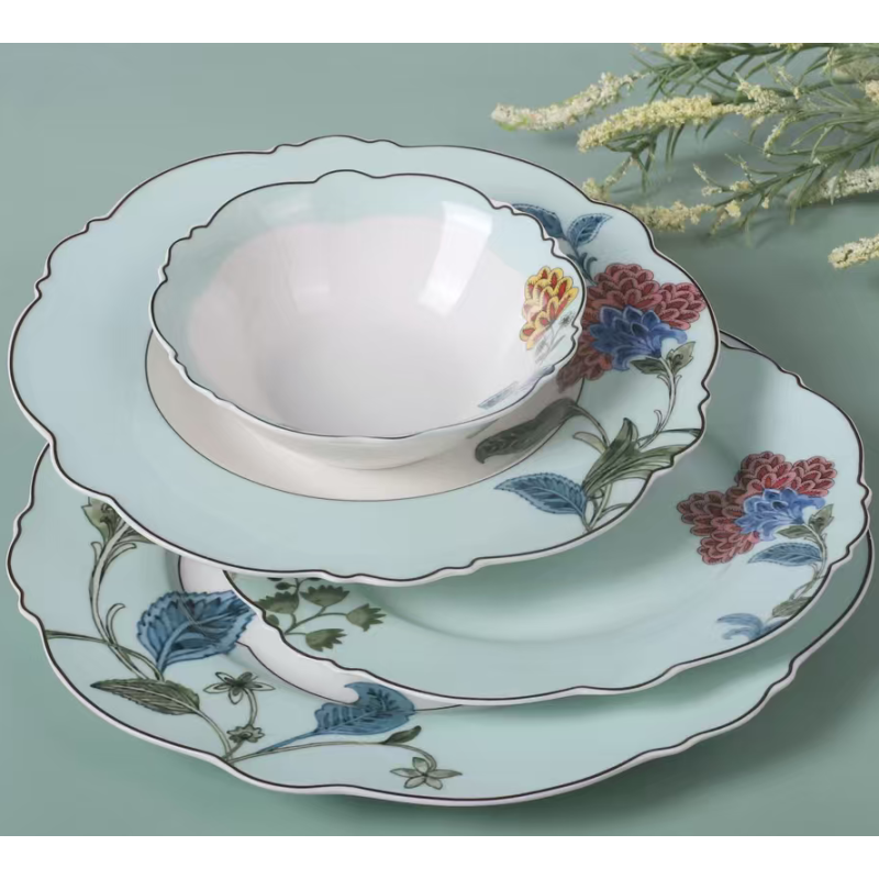 Coleção Romã Artesanal em Cerâmica – Elegância e Tradição à Mesa