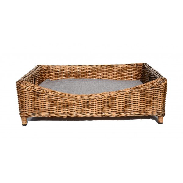 Ishela Rattan Cesta Lola