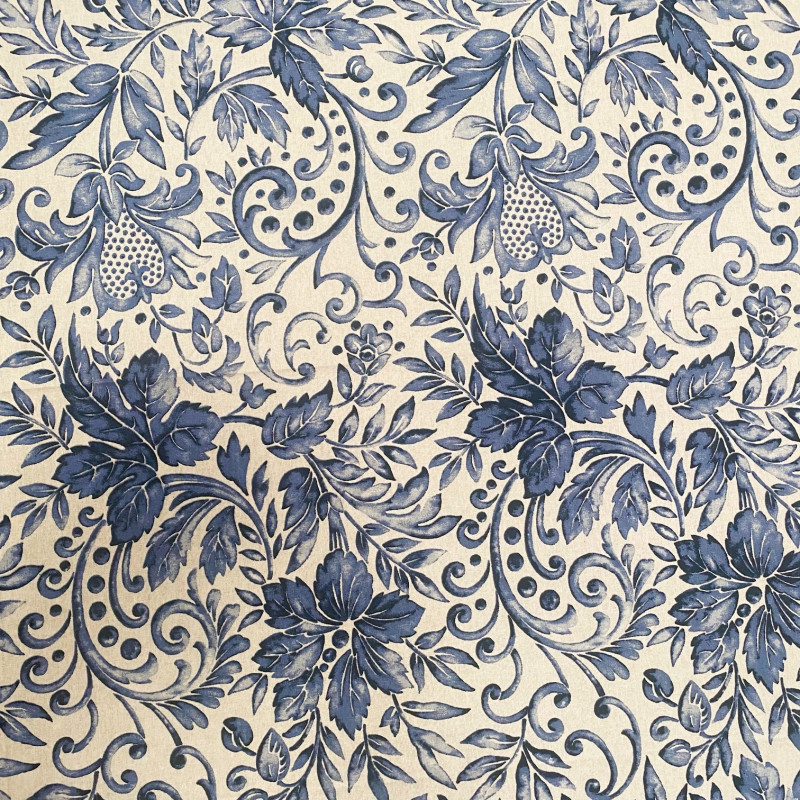 **"Eleve o estilo da sua mesa com esta toalha de mesa excepcionalmente chique e elegante. A paleta de cores sóbria em azul e bra